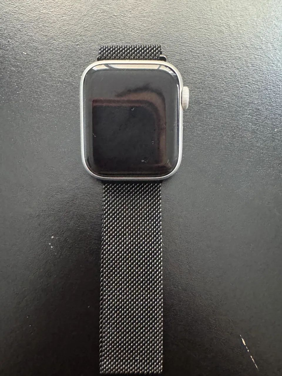 Apple Watch série 4 40m está novinho 