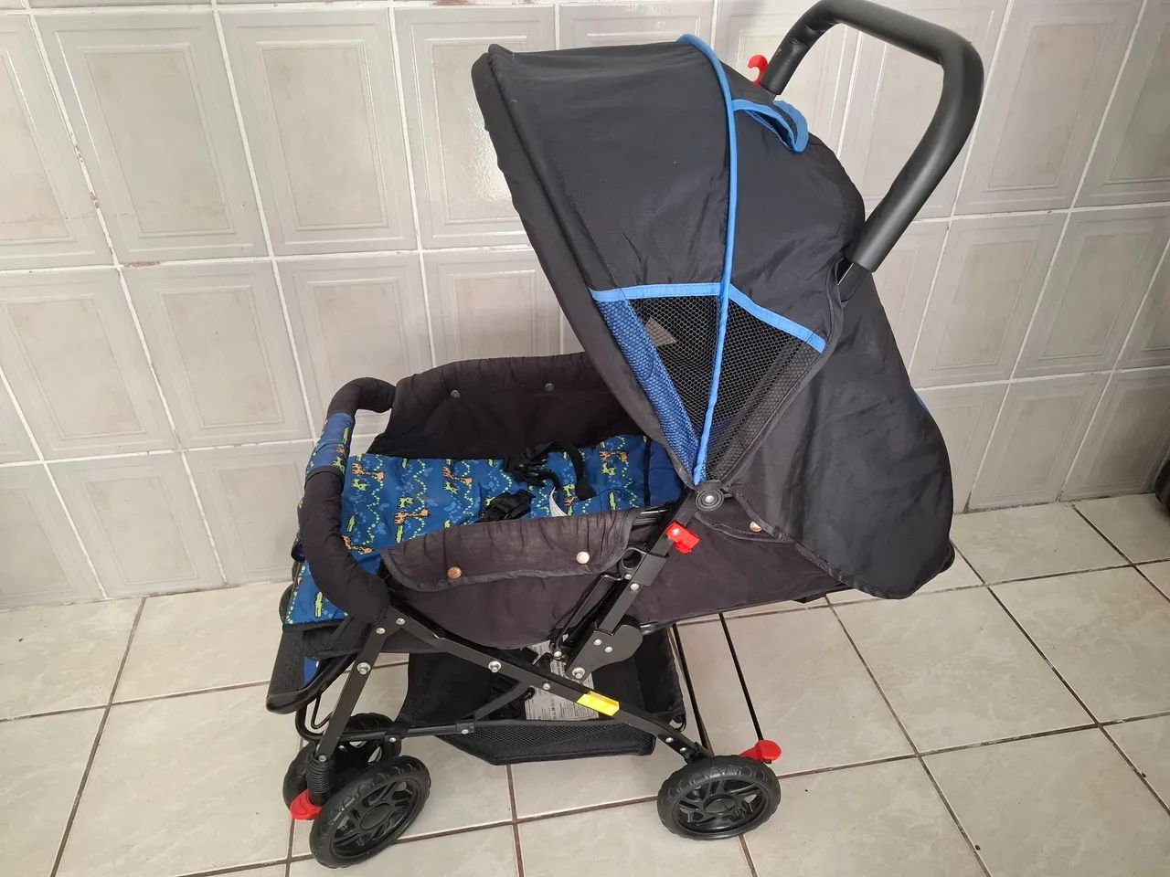 Carrinho de bebê menino - Foto 2