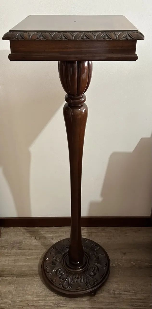 Conjunto Armário, Mesa e 3 Cadeiras - Foto 4
