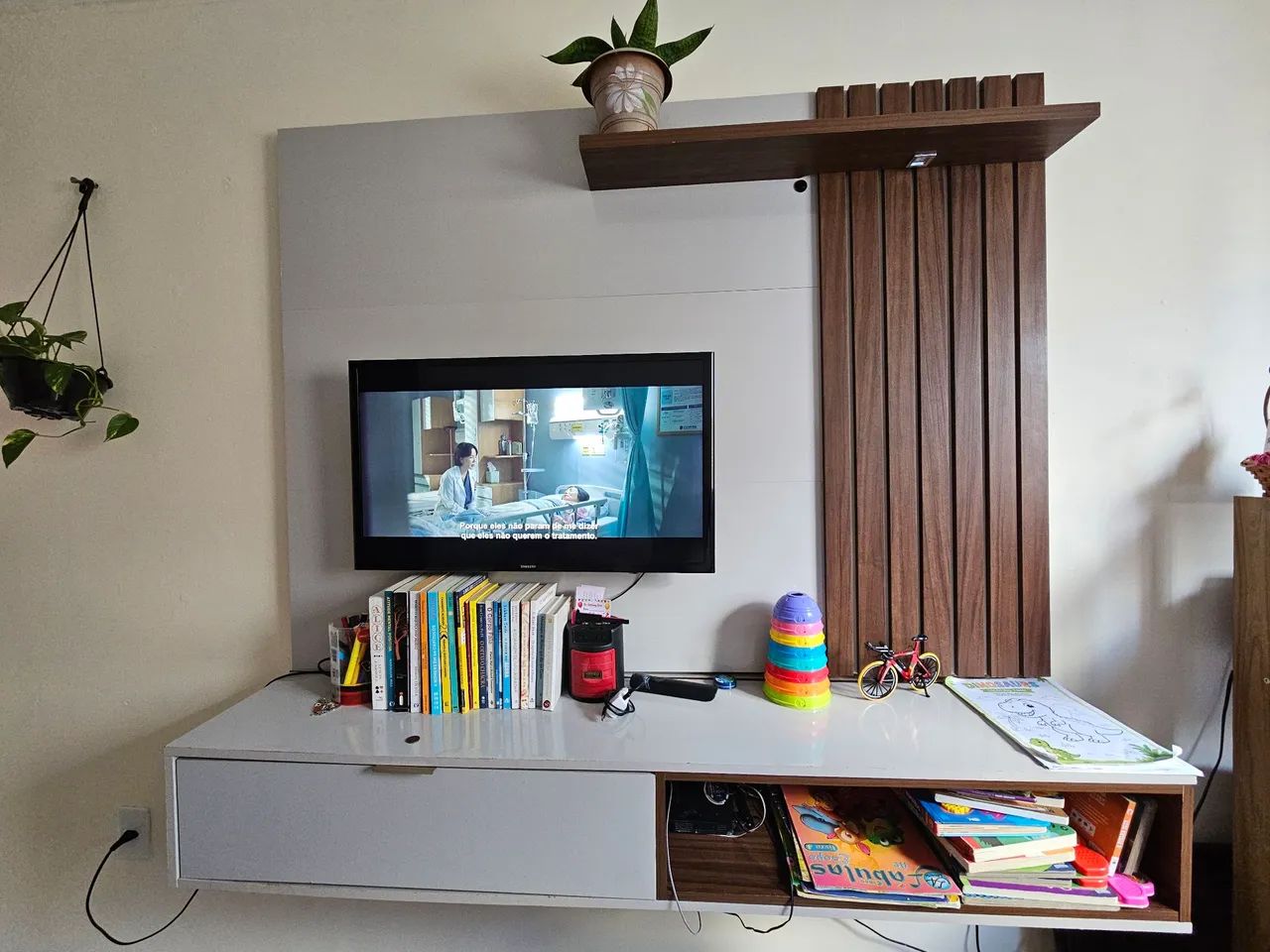 Painel de TV+ televisão Sansung 32
