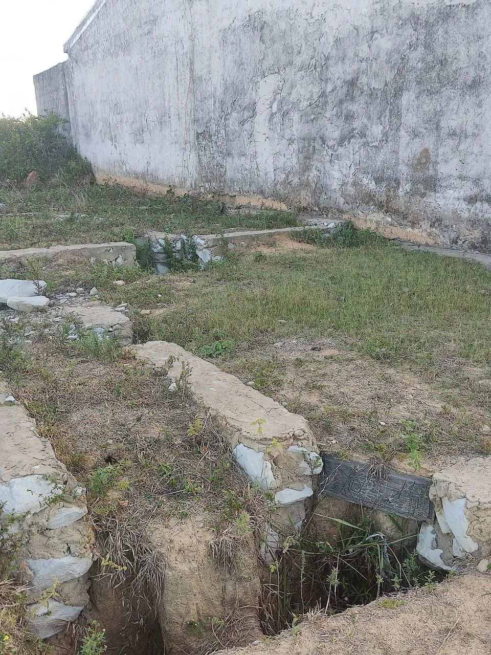 Terreno já com alicerce  vendo ou troco  - Foto 3