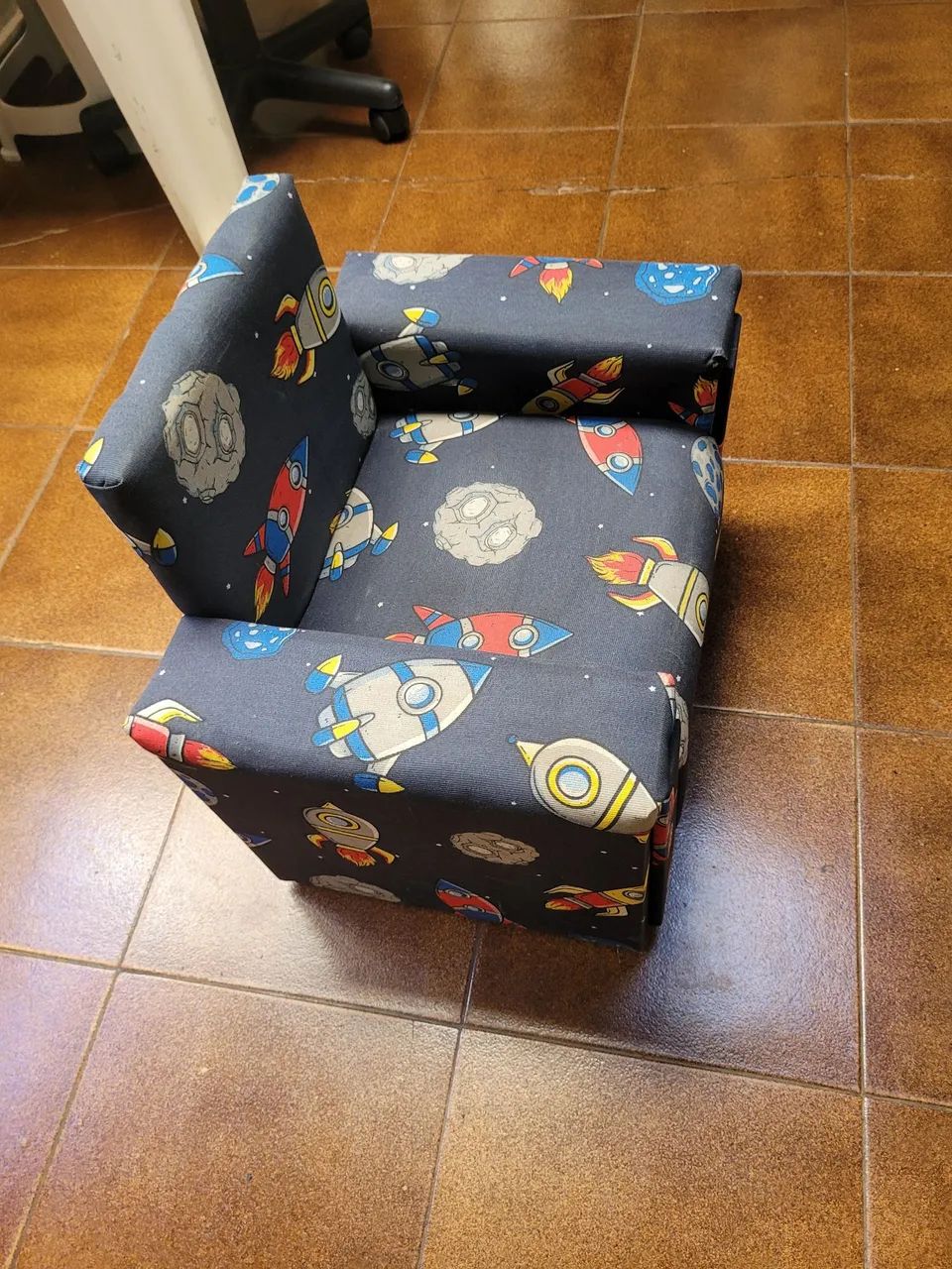 Sofazinho infantil só 29 reais  - Foto 2
