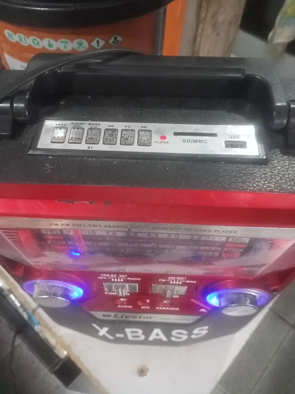 Caixa jbl Bluetooth com rádio am e fm e outras funções  - Foto 2