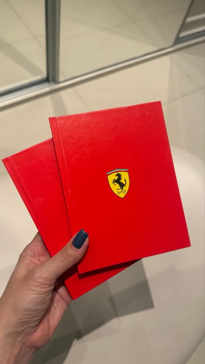 Kit com 2 Cadernos Oficiais Shell Ferrari 
