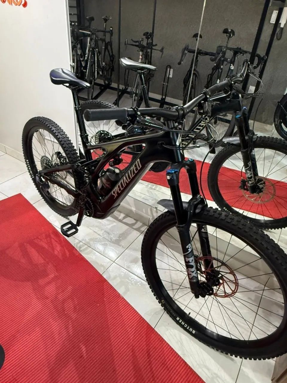 Bicicleta e-bike Specialized Turbo Levo carbon 