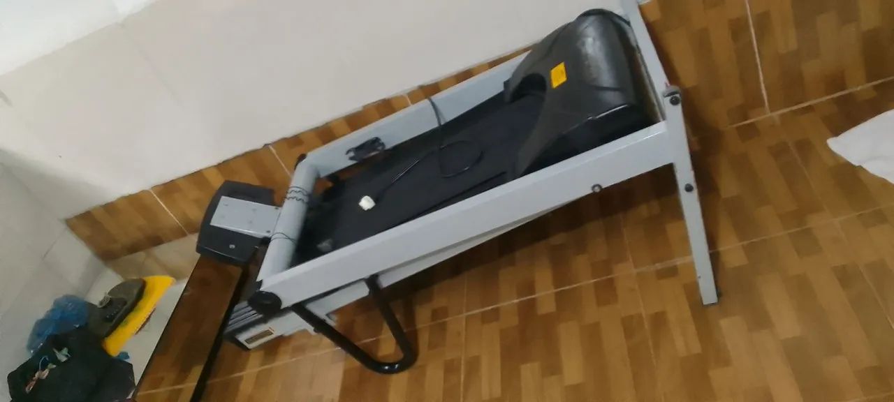 Vendo excelente esteira zerada funcionando perfeitamente moviment  - Foto 2