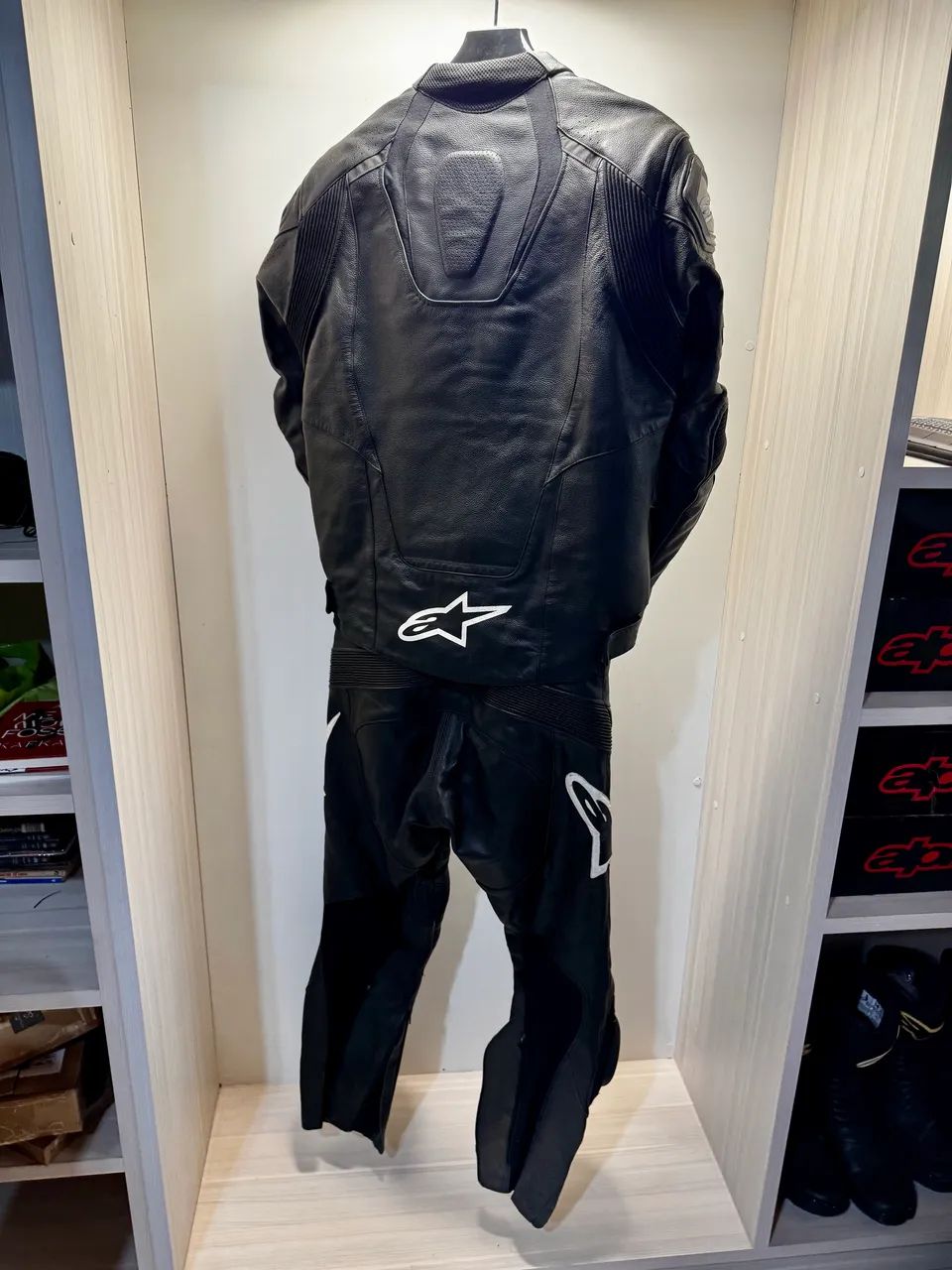 Macacão Alpinestars Jaws com Colete Térmico - Peças para motos