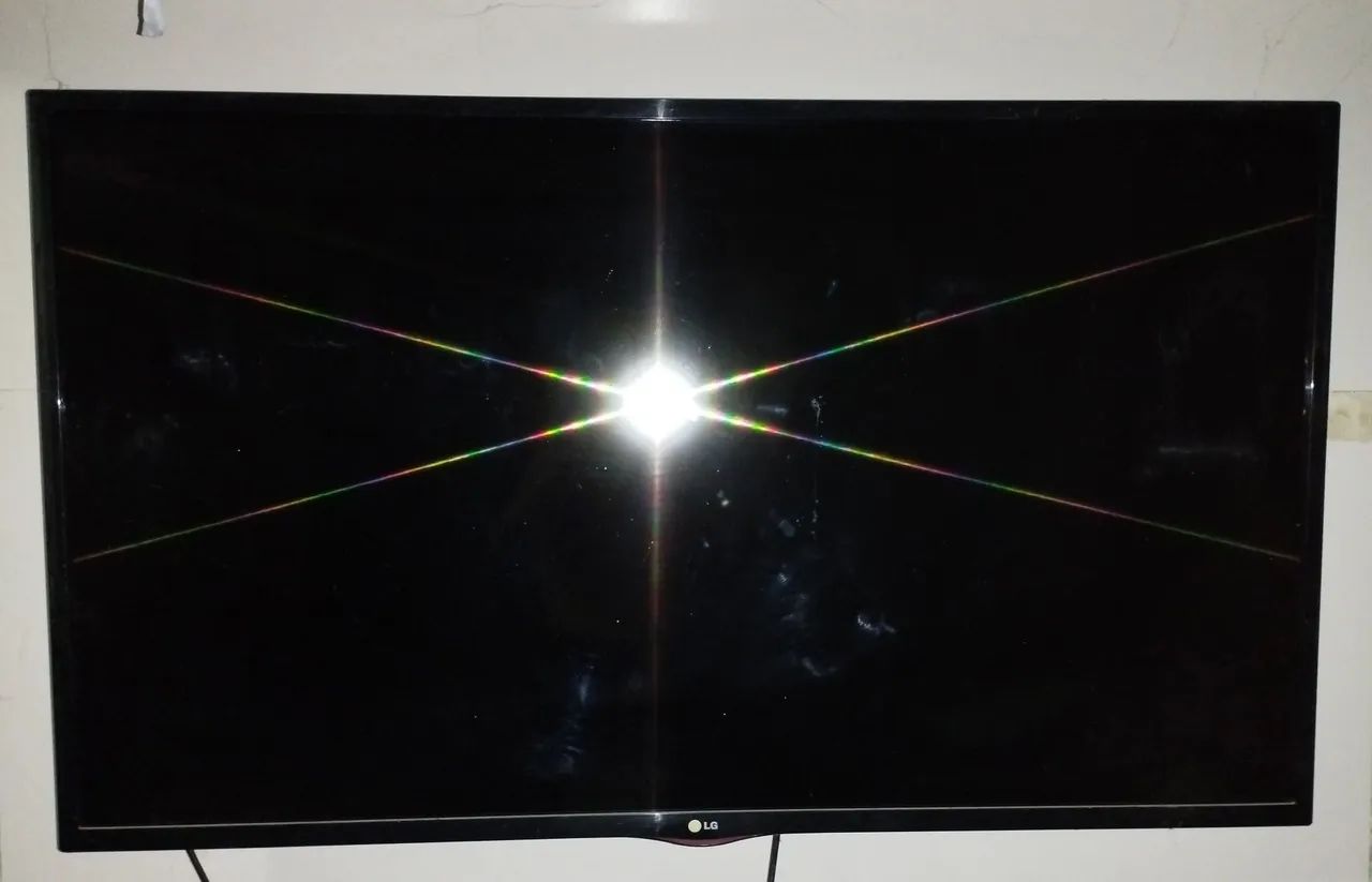 Vendo Tv de 50 polegadas.
