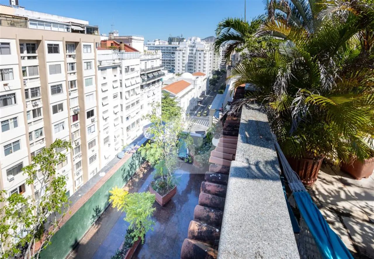 COPACABANA Cobertura Triplex -437M2 - 10 Quartos, sendo 3 suítes - Foto 3