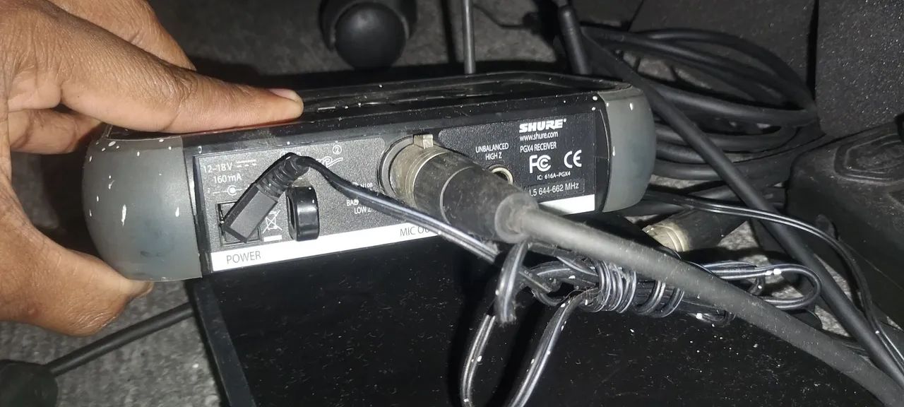 Microfone headset Shure PG30 + Transmissor Shure PGX1 + Receptor Shure PGX4 Wireless - Foto 5