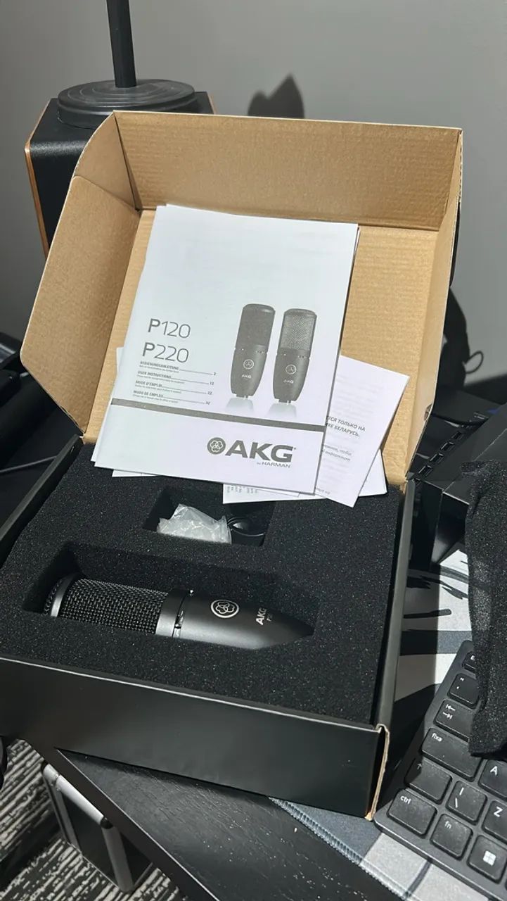 microfone condensado AKG P120 - Foto 2