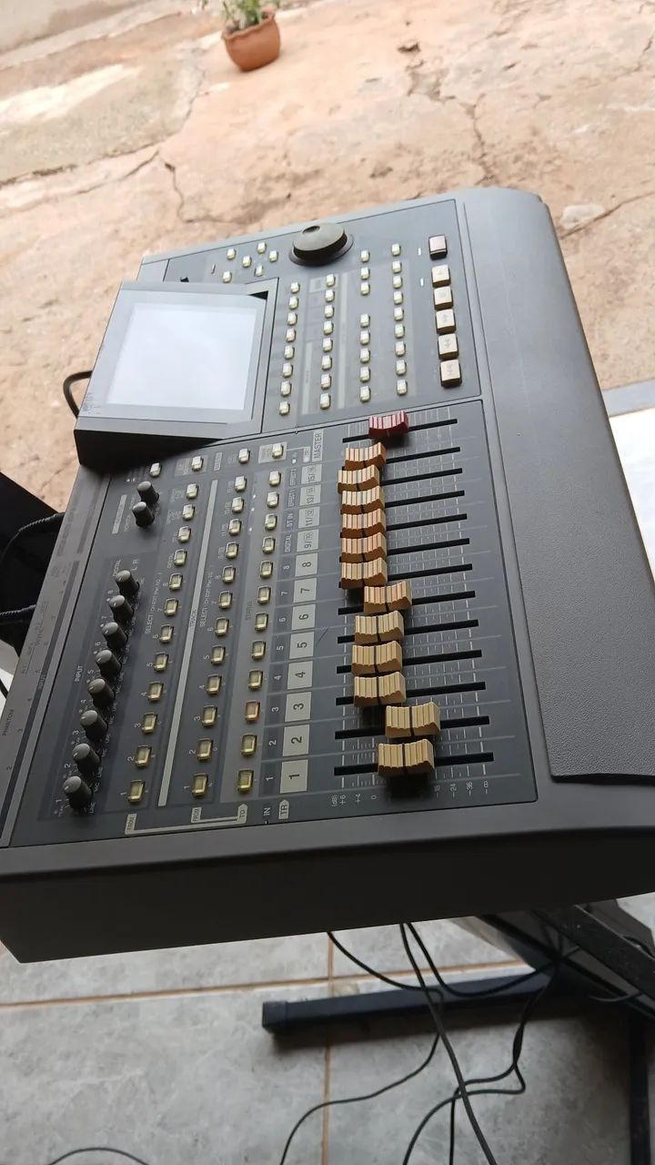 Mesa de som Roland Vs1680 - Foto 4