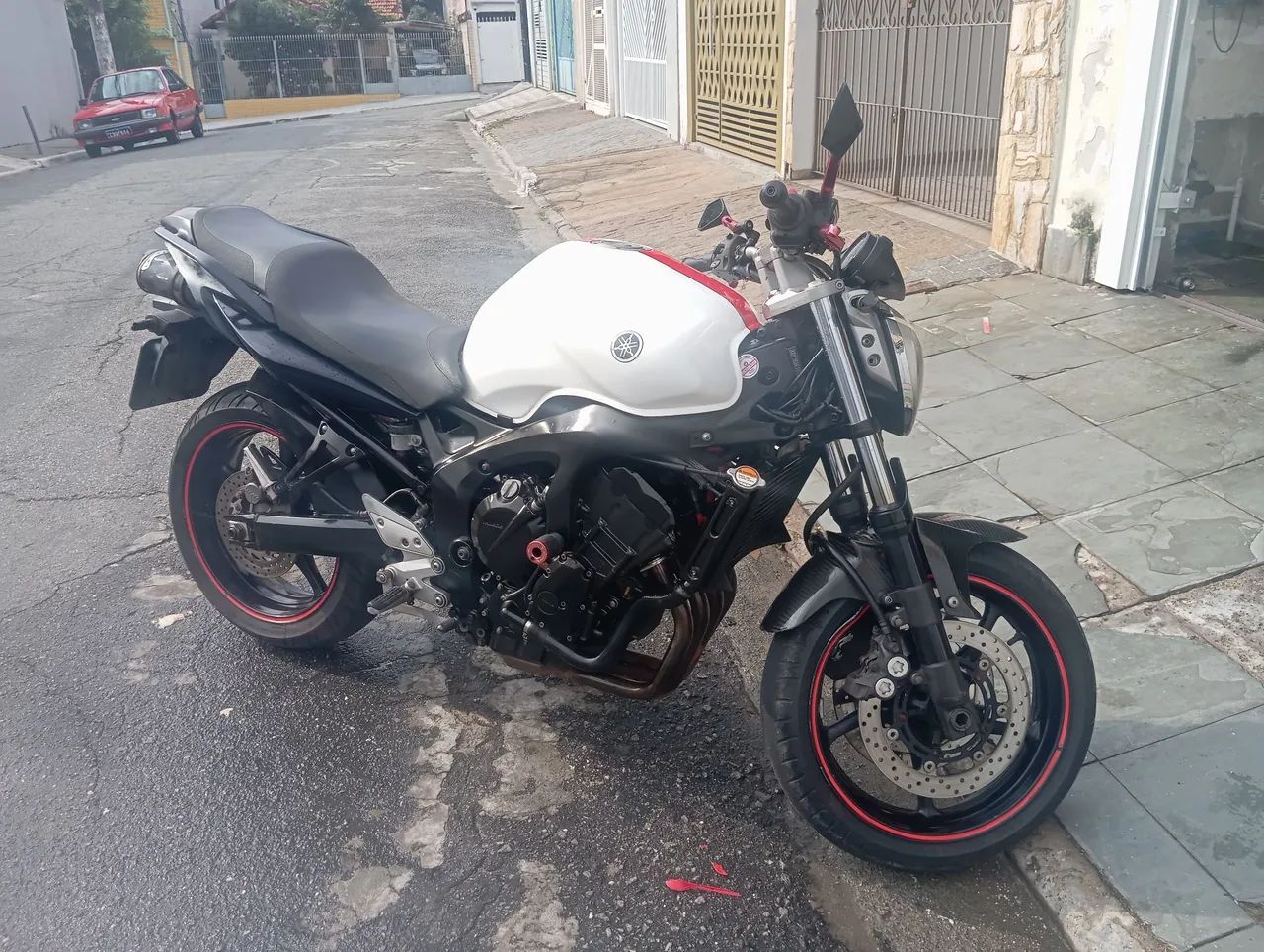 Fz 600 valor 30.000