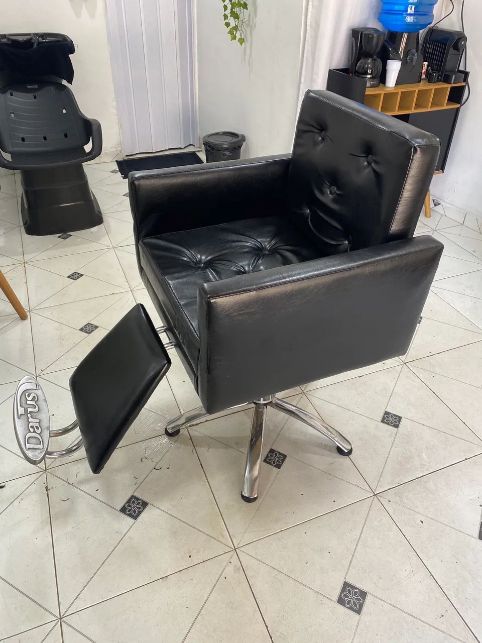 Cadeira para Barbearia Reclinavel Daurus 