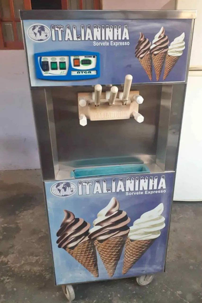 MÁQUINA DE SORVETE E AÇAÍ ITALIANINHA