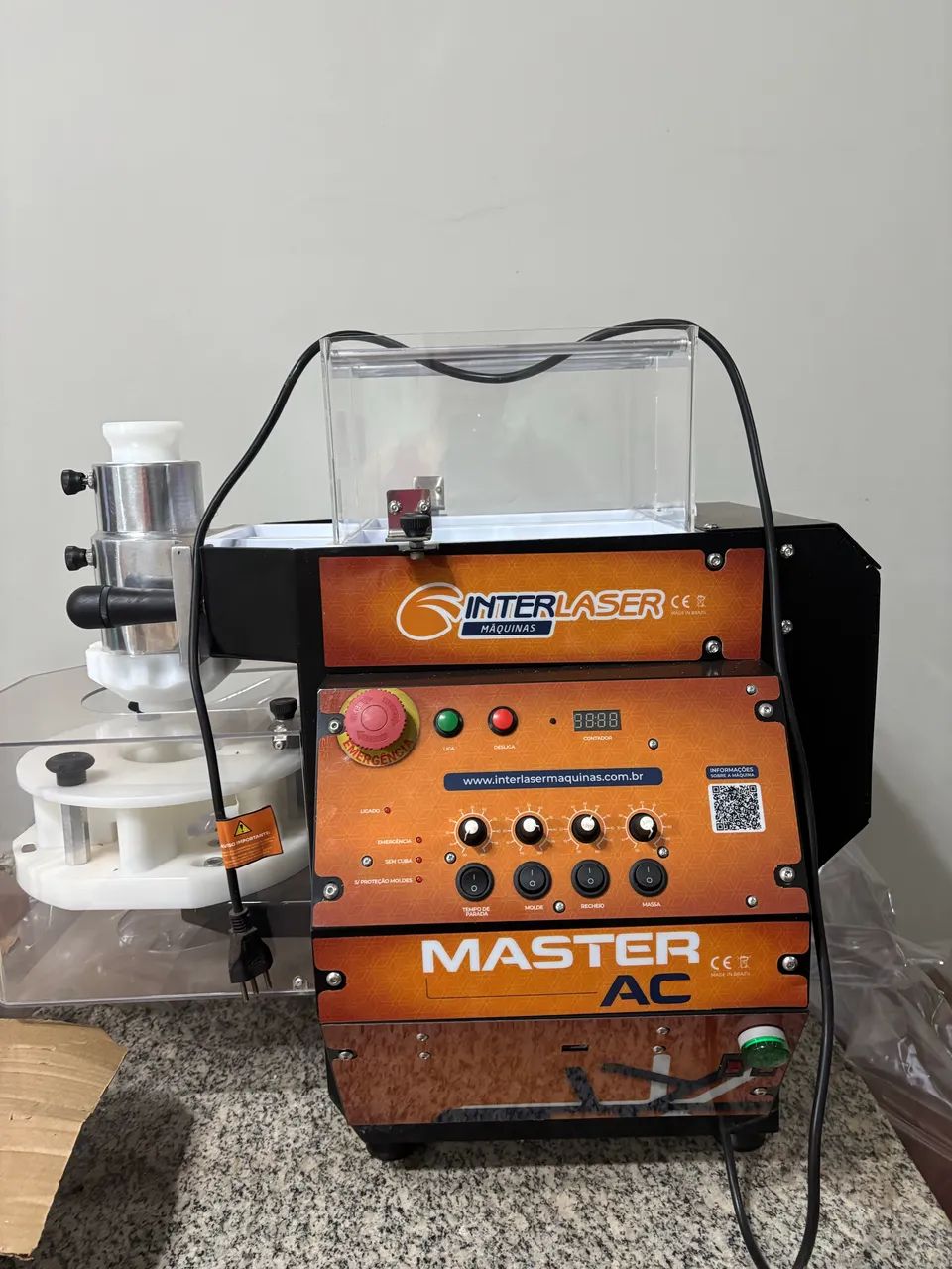 Máquina para fazer salgado 