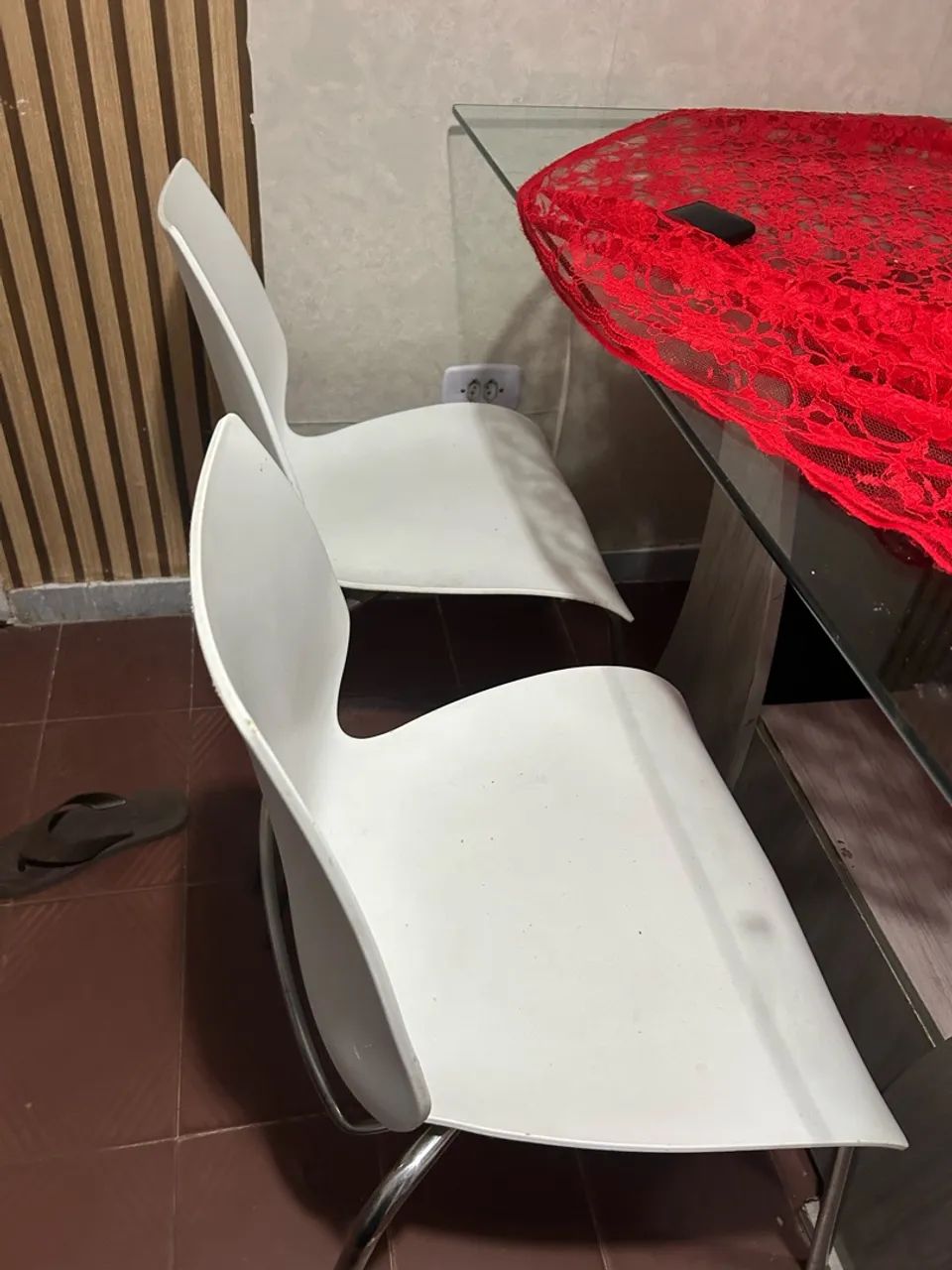 Mesa de vidro com 6 cadeiras - Foto 3