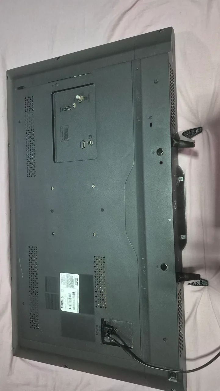 TV Philips 32 polegadas (NÃO É SMART) - Foto 2