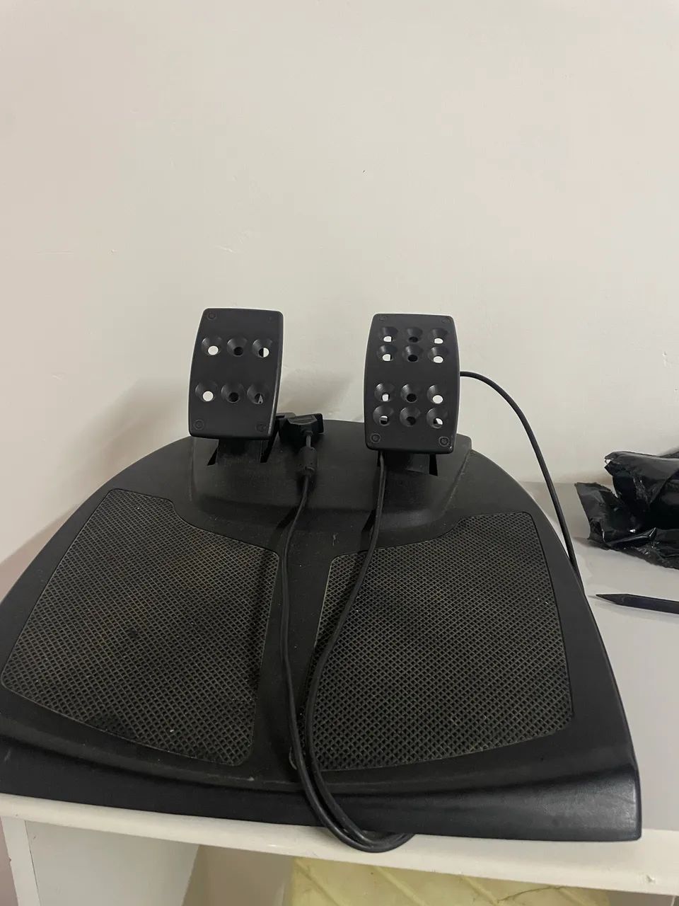 volante logitech momo racing - Foto 2