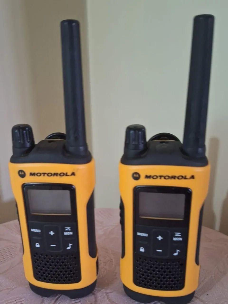 Rádio comunicador Motorola T400