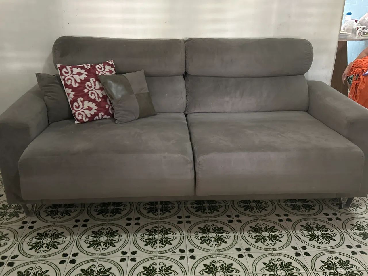 Sofá 3 lugares retrátil em ótimo estado  - Foto 2