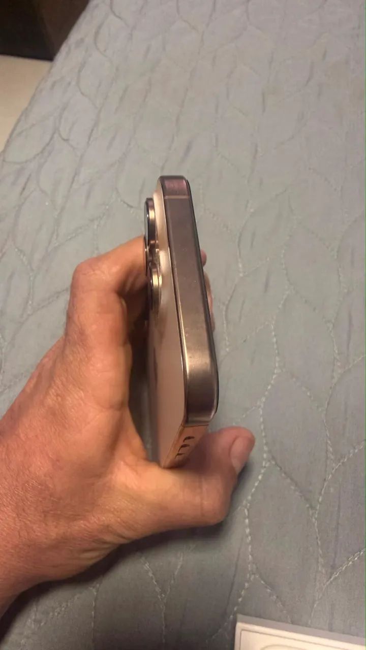 iPhone 16 pro max Desert 256G - Foto 4