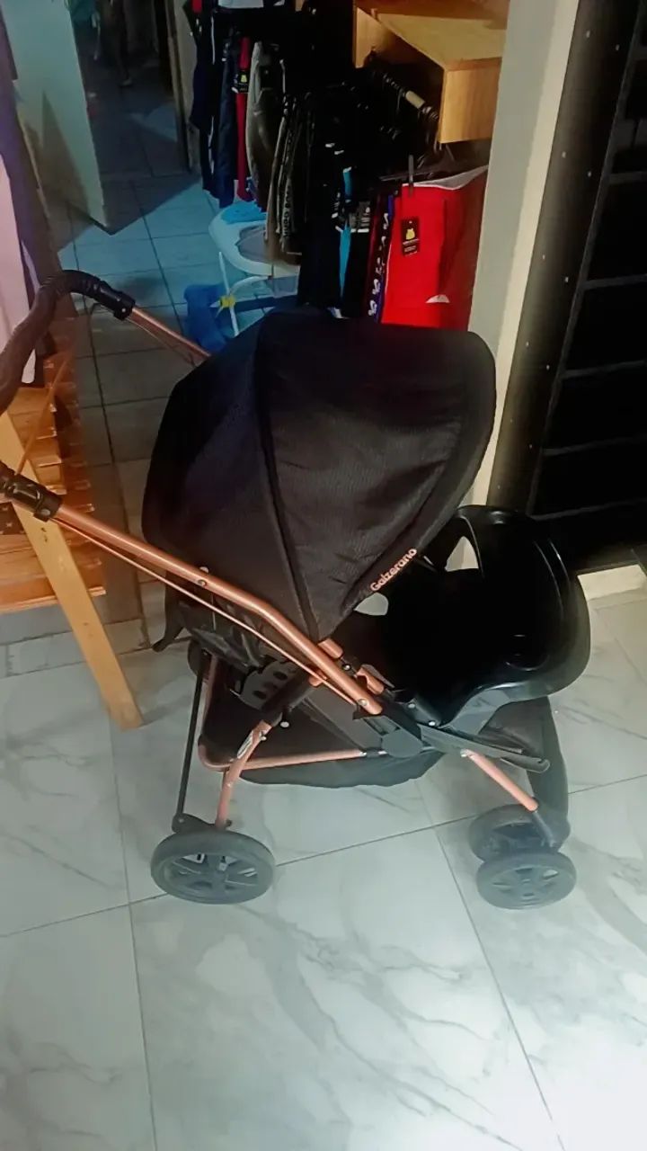 Carrinho de bebê Galzerano de cobre