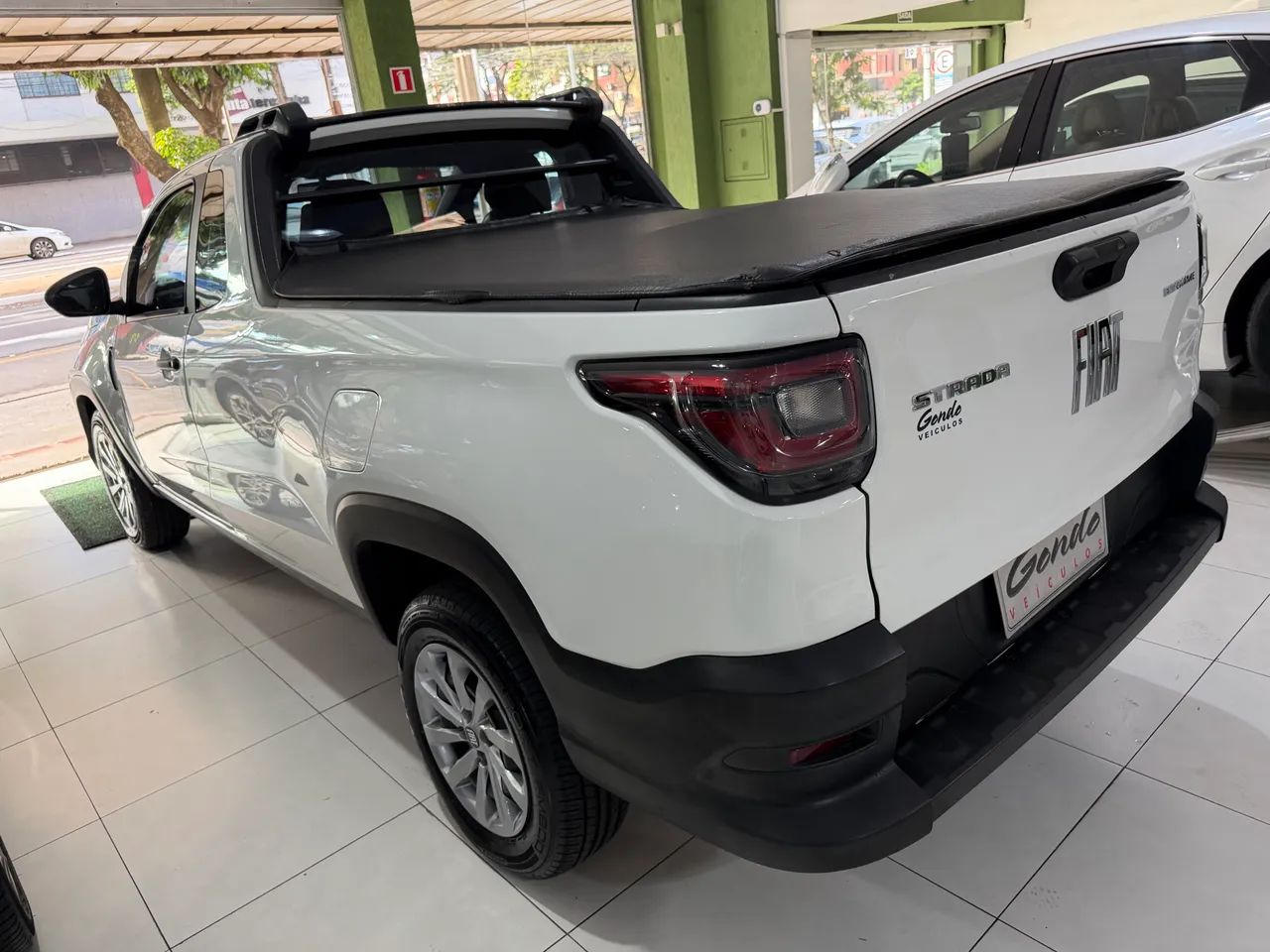 Fiat Strada Endurance 1.4 Flex 8V CS Plus 2023 - Foto 4