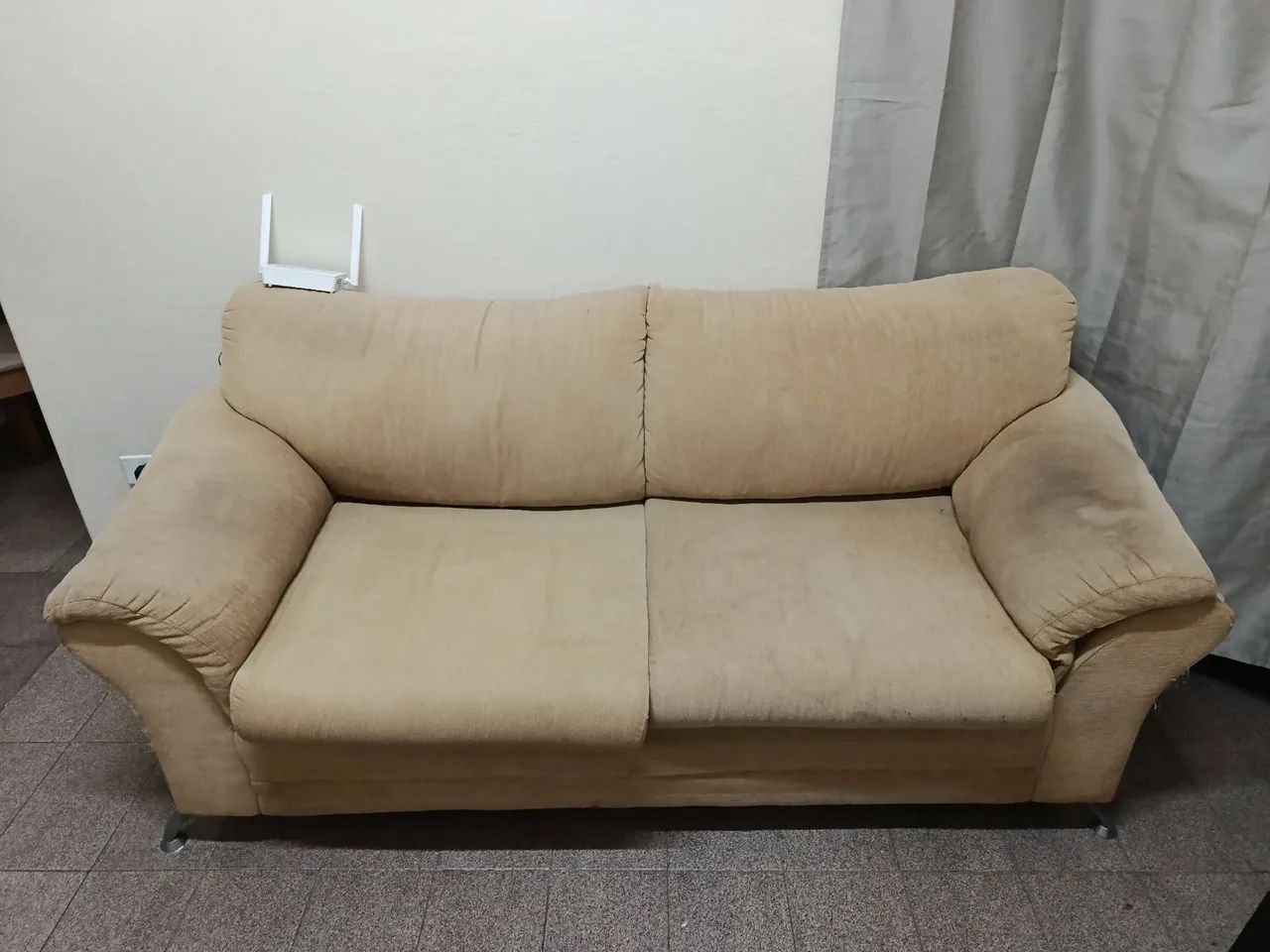 PAR DE SOFÁS 2 LUGARES ( 1 grande e 1 pequeno ) - Foto 3