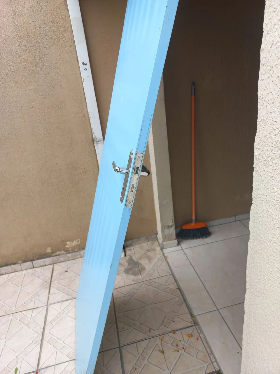 Porta de madeira 2,10 x 0,70  - Foto 2