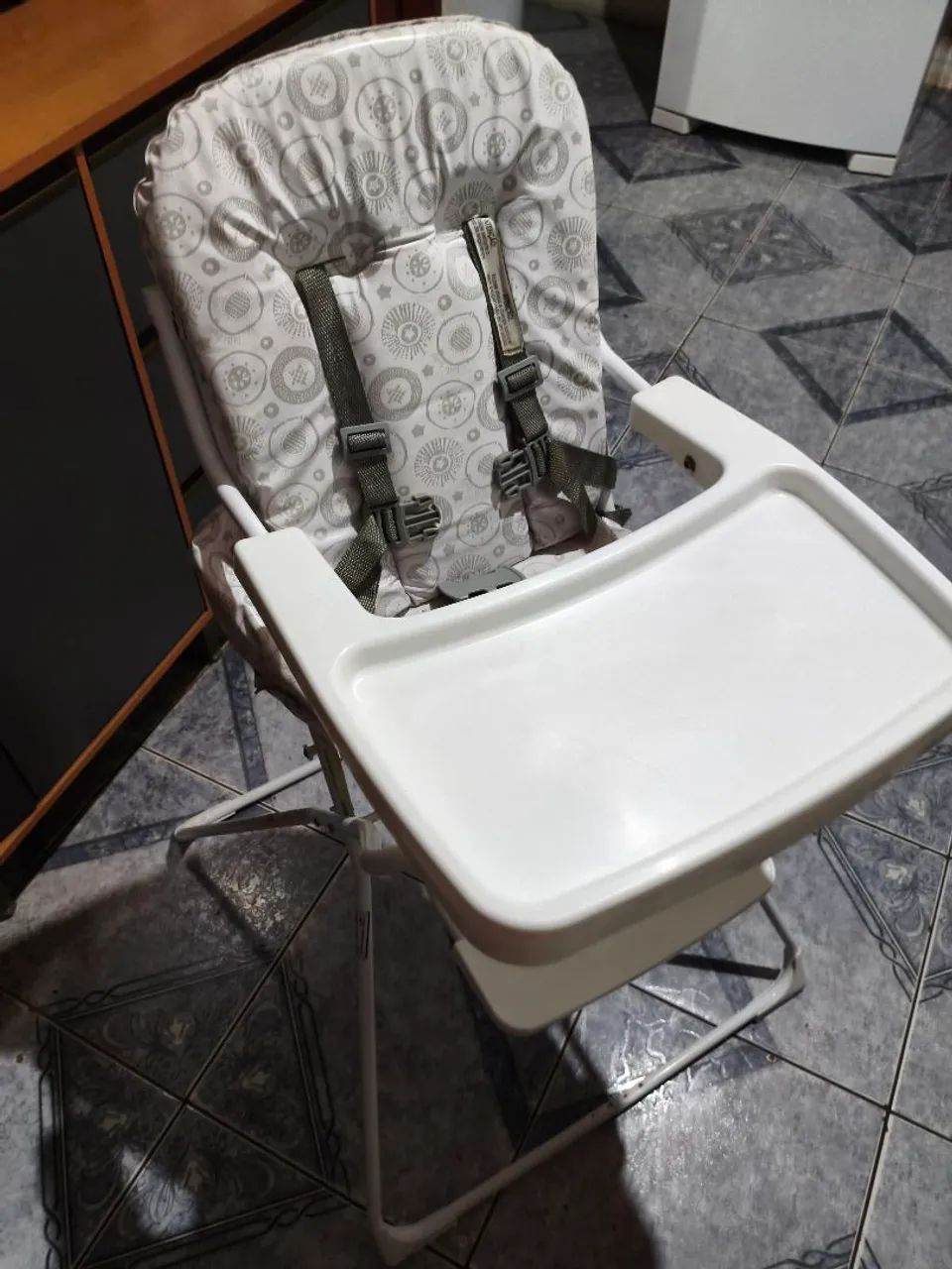 Cadeira de alimentação infantil  - Foto 4