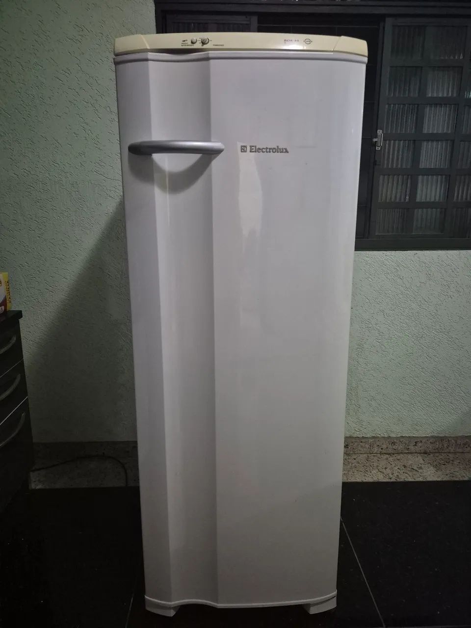 Geladeira Electrolux Antiga - Gelando MUITO bem