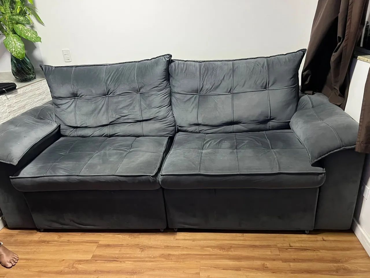 Sofá retrátil Suede cinza 2,60 x 1,20  - Foto 3