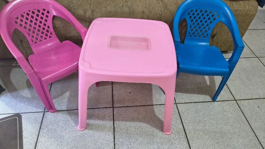 Conjunto de mesa infantil 