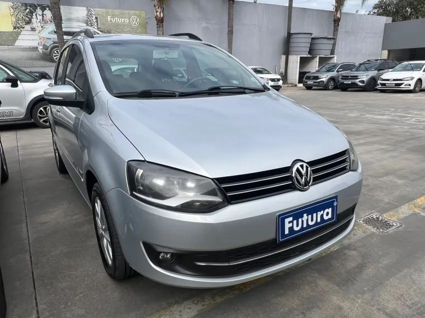 Volkswagen Spacefox 1.6 Trendline Total Flex 8V 5P 2012 - Foto 3