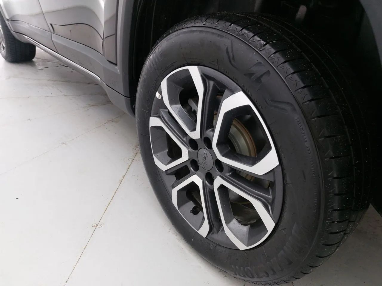 Jeep Commander Limited T270 1.3 TB Flex Aut., foto 12 de 18