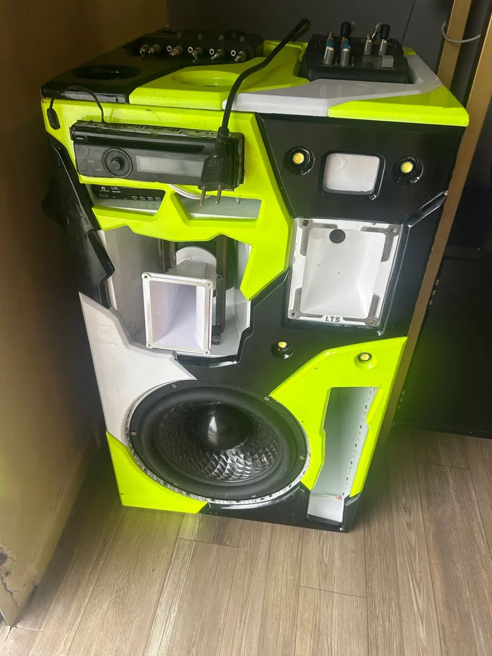 Caixa bob de 12 vendo ou troco