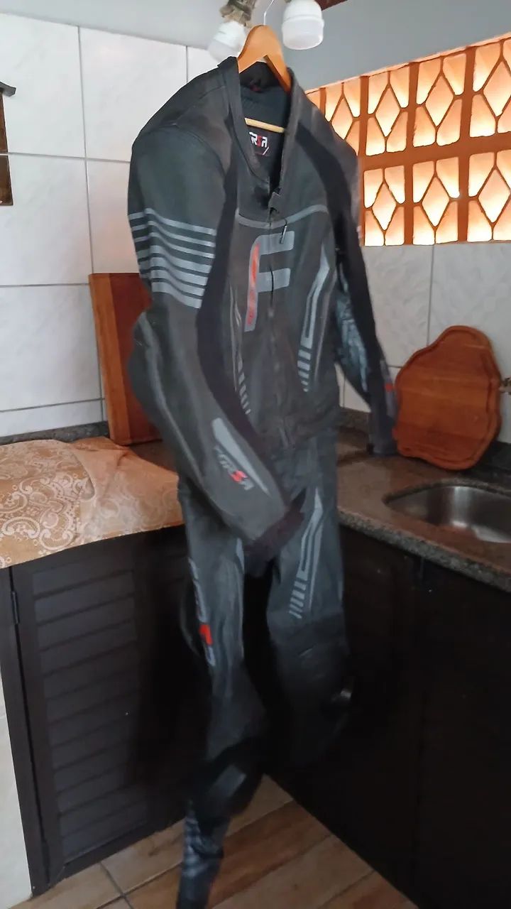  Macacão de motociclista - Foto 5