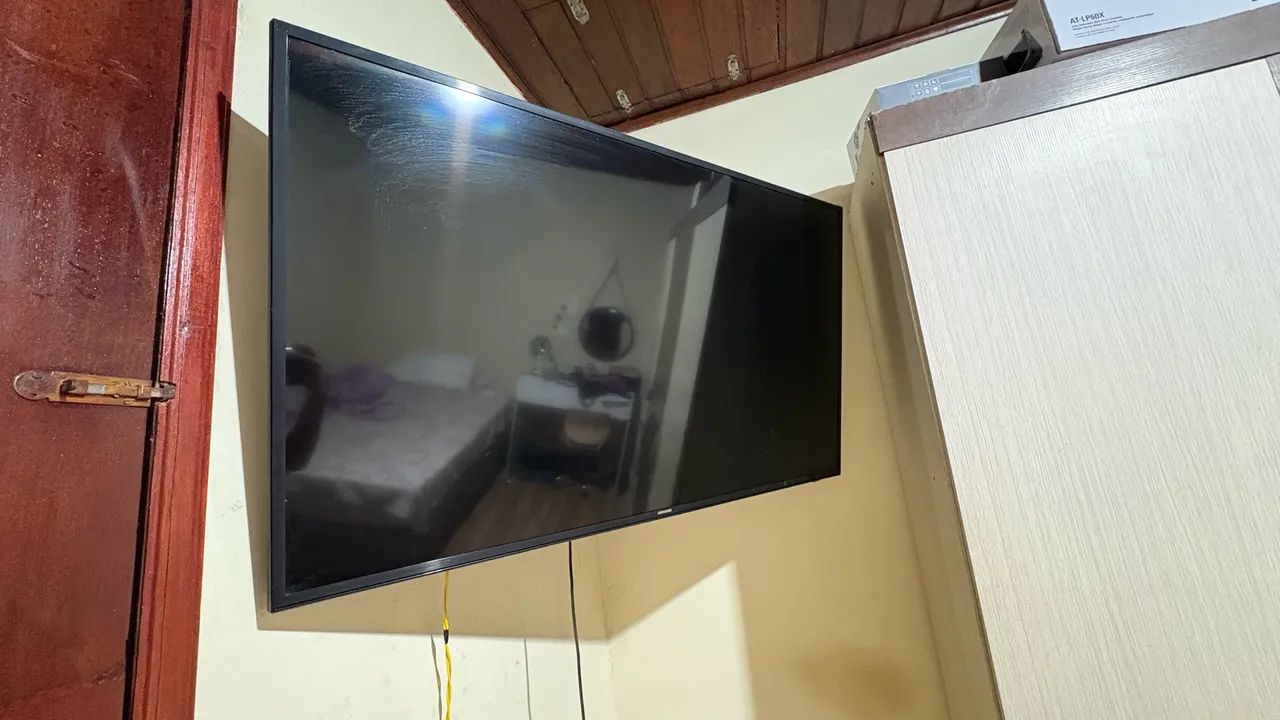  Smart TV Samsung 49? 4K - Modelo 2018 - Com defeito - Foto 2