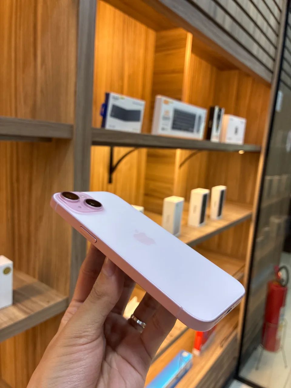 IPHONE 15 - 128GB - 100% ORIGINAL - Foto 3