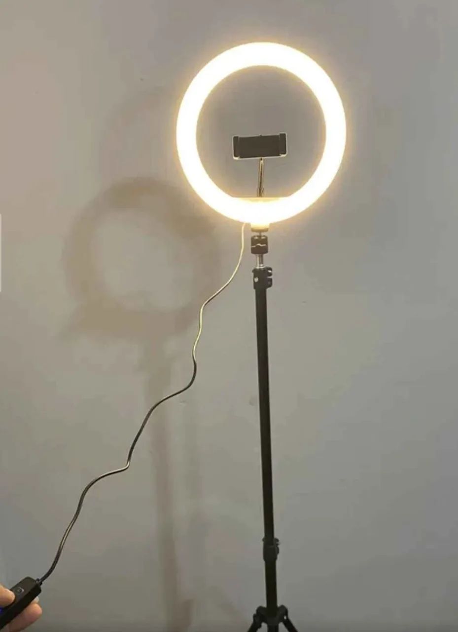 Ring Light 10 Polegadas com Tripé - Iluminação Profissional em Qualquer Lugar! - Foto 2