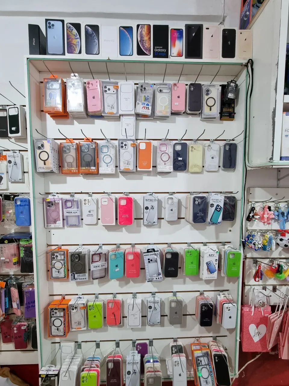 Loja de eletrônicos, assessórios e brinquedos montada! Em funcionamento em Goianapolis  - Foto 2