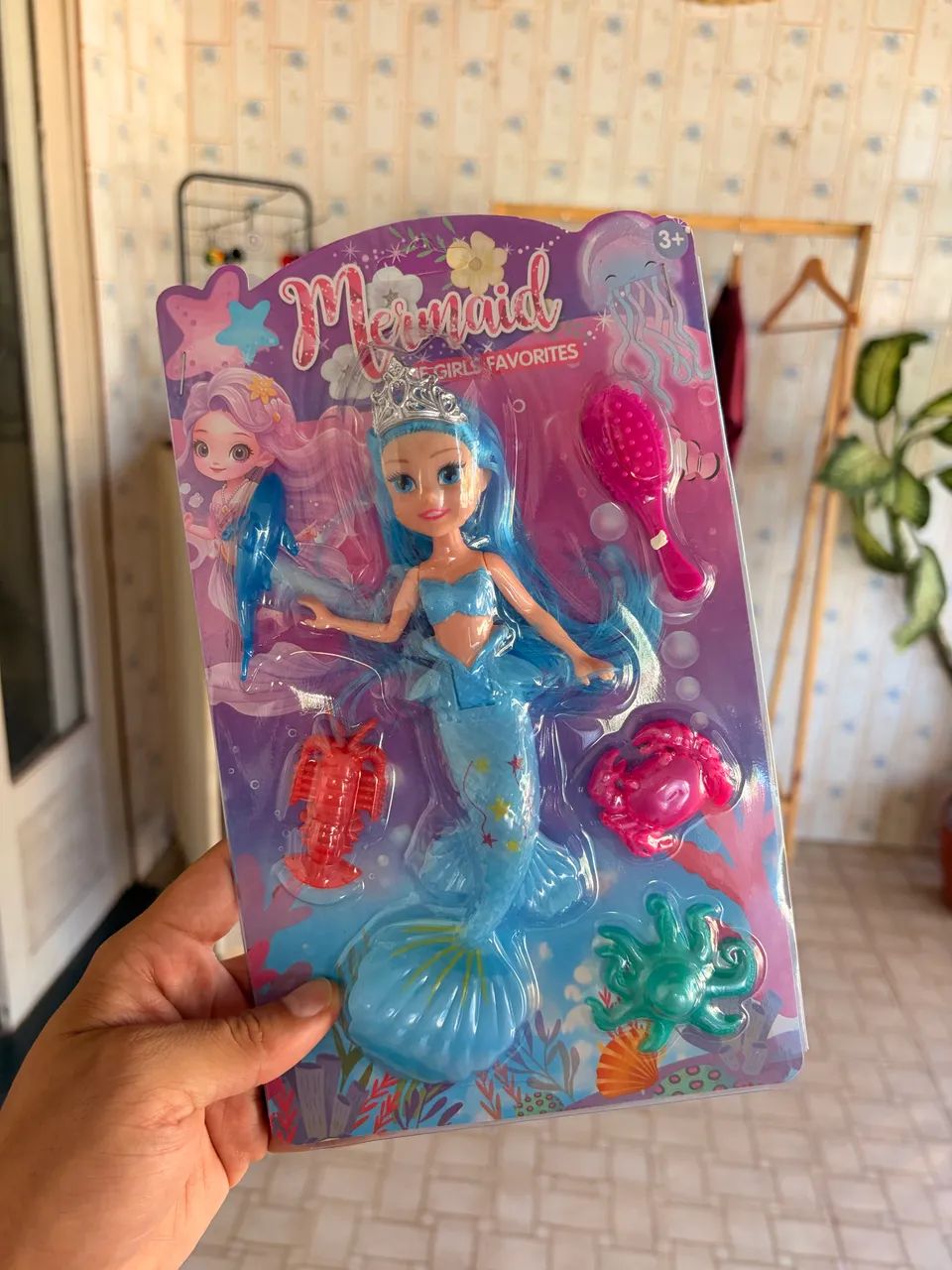 Boneca seria 