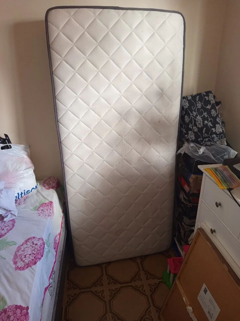Vende-se colchão de solteiro!!! - Foto 2