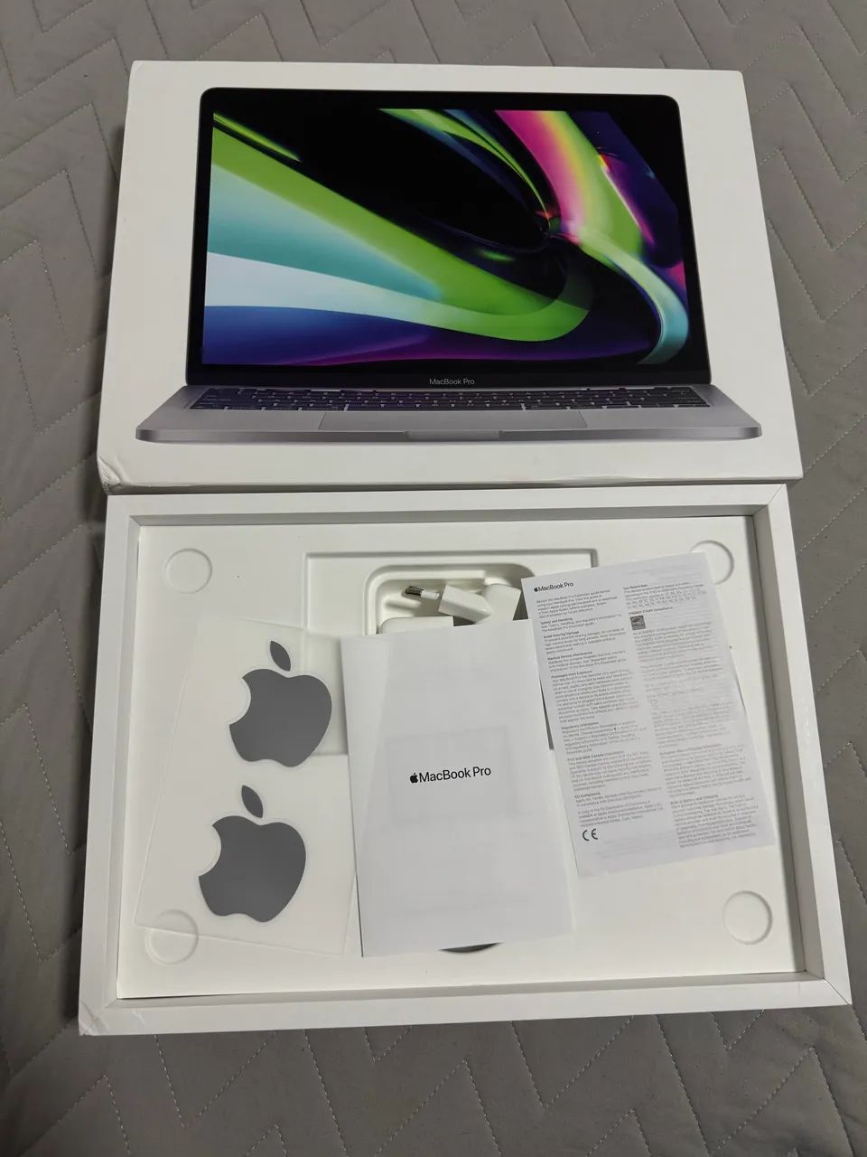 MacBook Pro 13? M1 2020 | 8GB RAM | 256GB SSD | Cinza-espacial