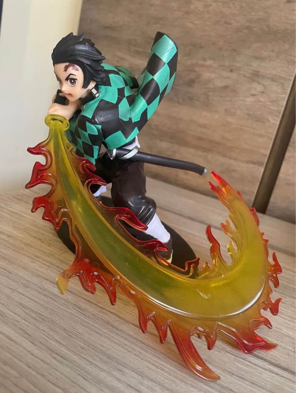 Estátua Tanjiro Demon Slayer