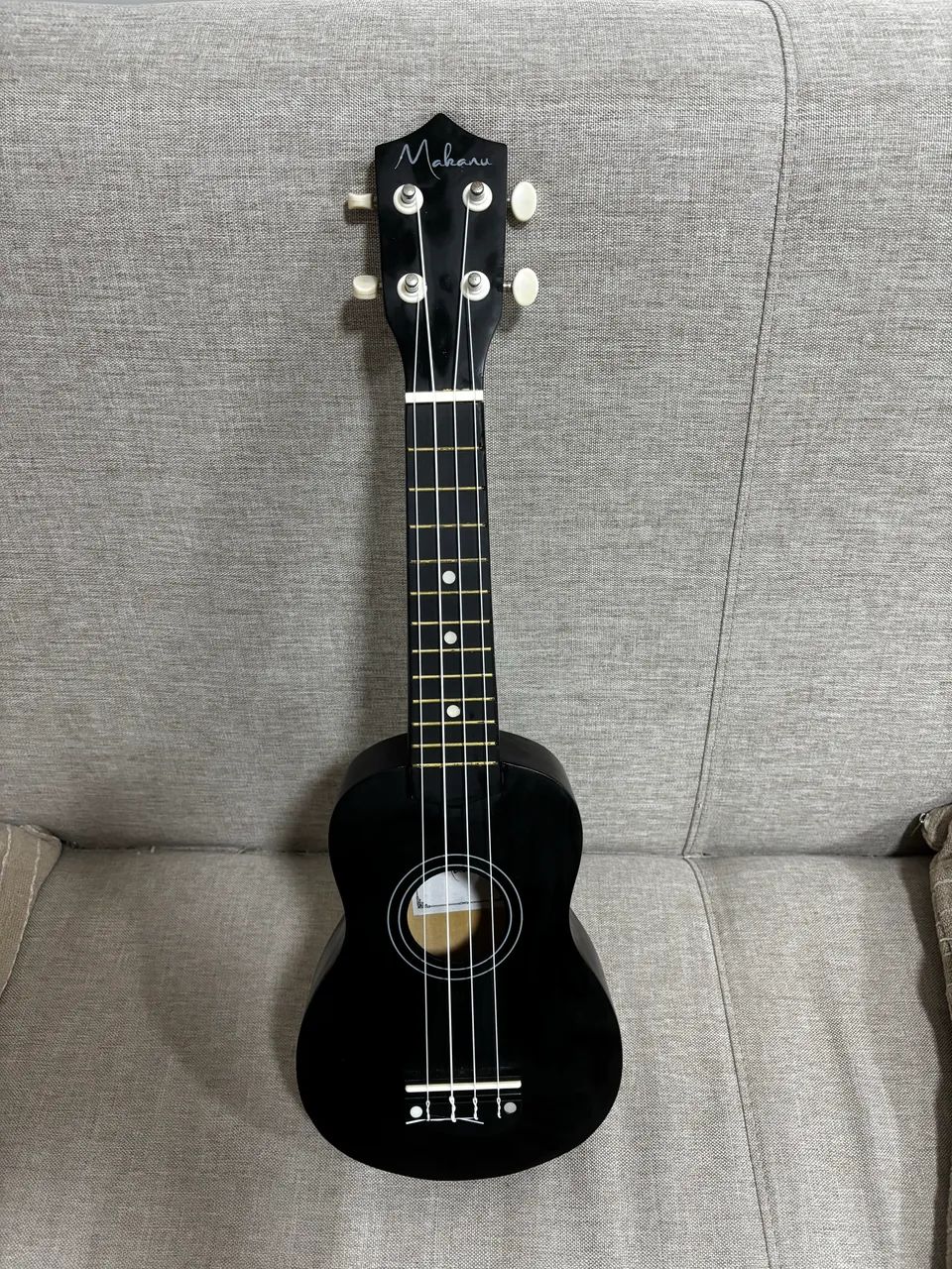 UKULELE