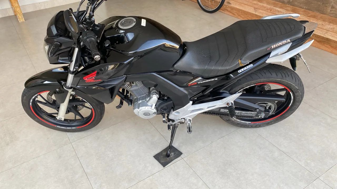 CB 250 twister  - Foto 3