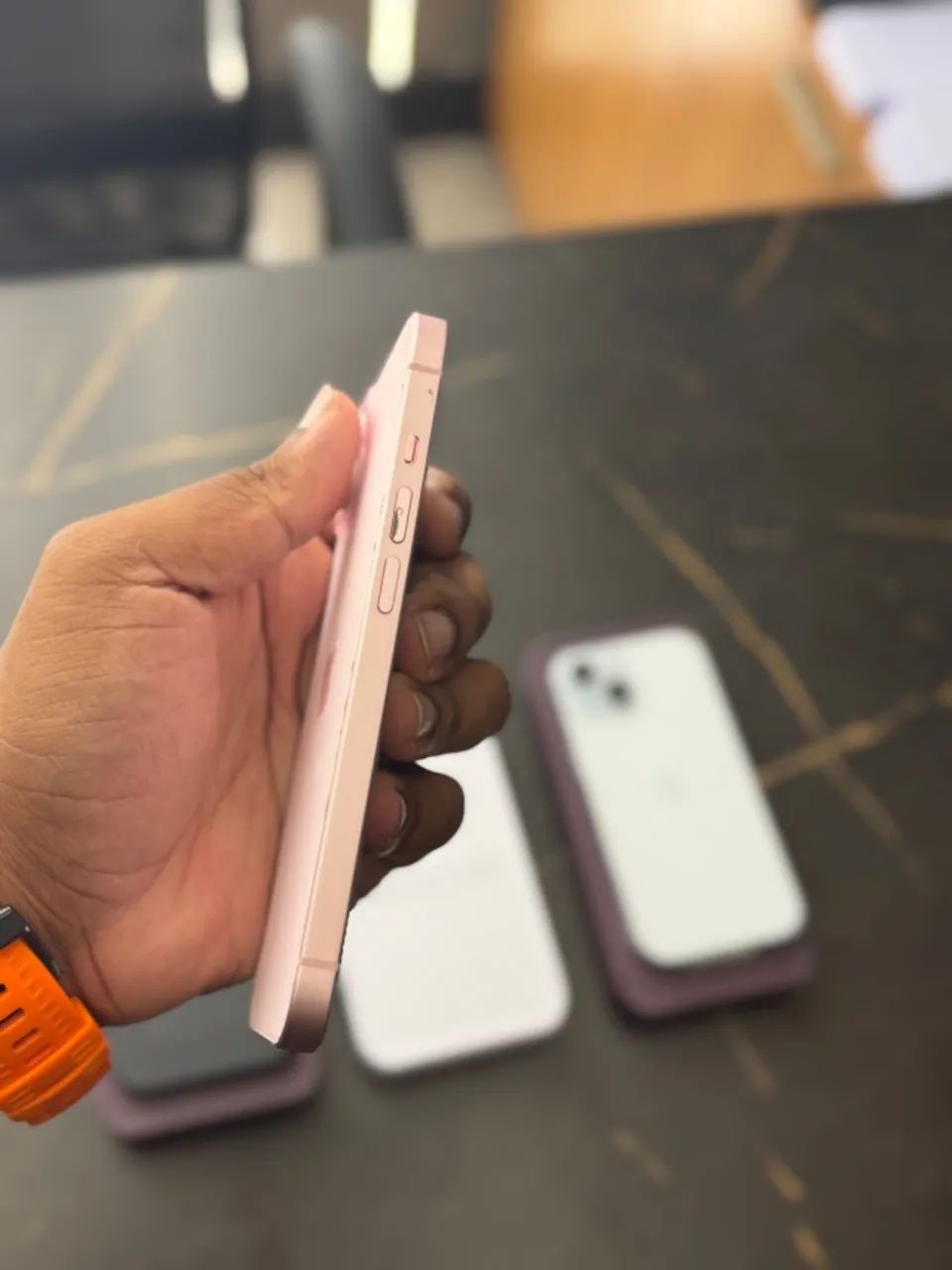 IPHONE 15 TODAS AS CORRS GARANTIA - Foto 3