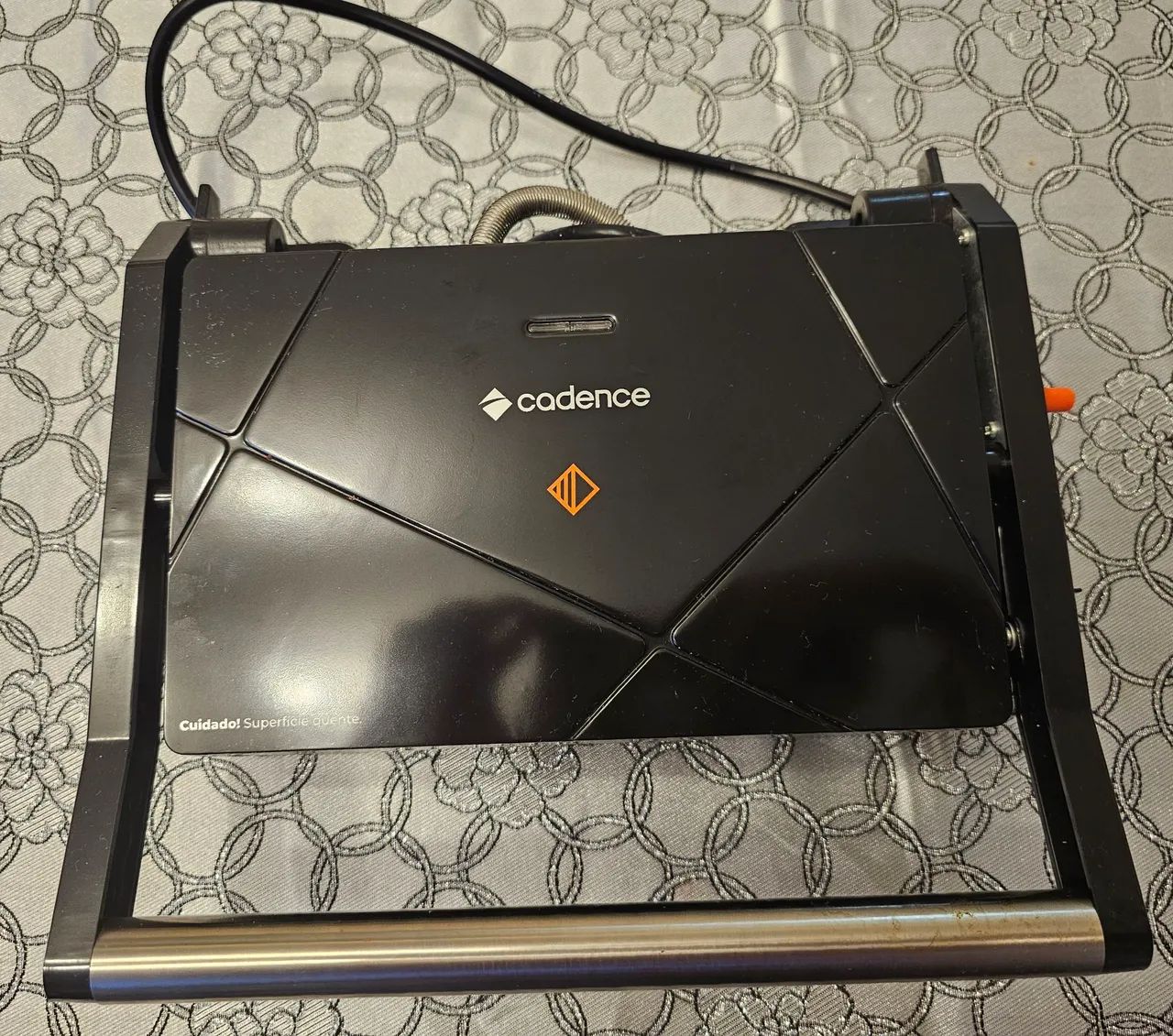 Sanduicheira Grill Cadence